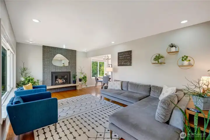 Main Level - Living Room