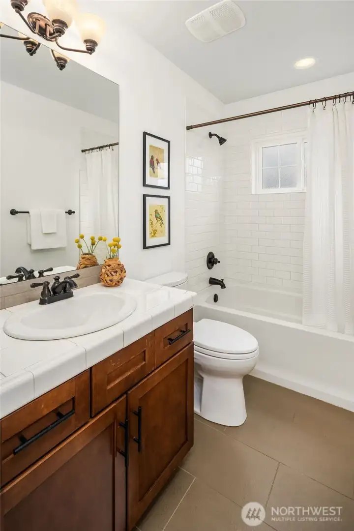 Full Bath (2nd Floor)