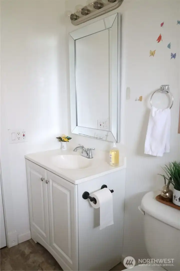 Main bathroom