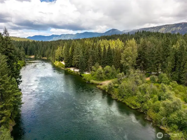 Private Chiwawa River Pines community beach shown to the right. This is the perfect spot to take out after floating the river from Wenatchee State Park.
