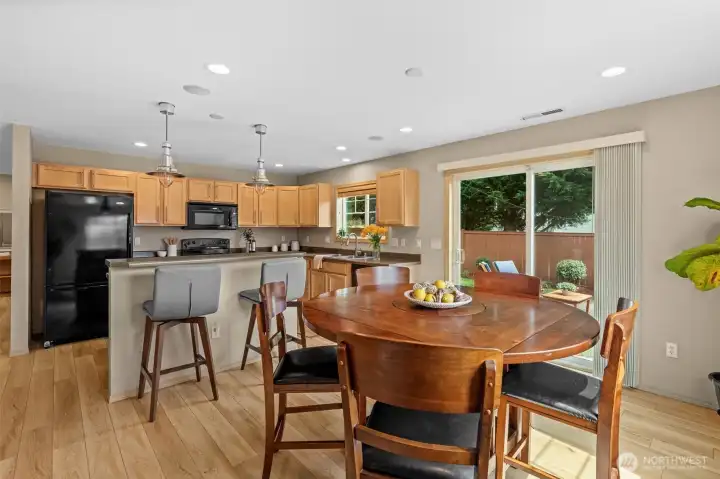 Sun-drenched and beaming. With easy transitions to the backyard patio, indoor-outdoor living couldn't get easier!