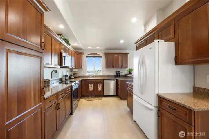 Kitchen with amazing lake views
