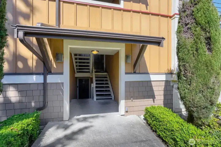 A101 is a ground floor, end unit.