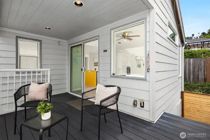 Covered Deck for Year Round Outdoor Entertaining