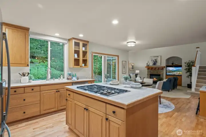 Chefs Kitchen Complete with Stainless Steel Appliances