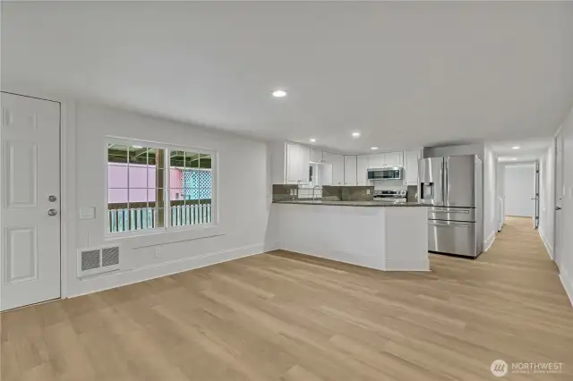 Livingroom and kitchen