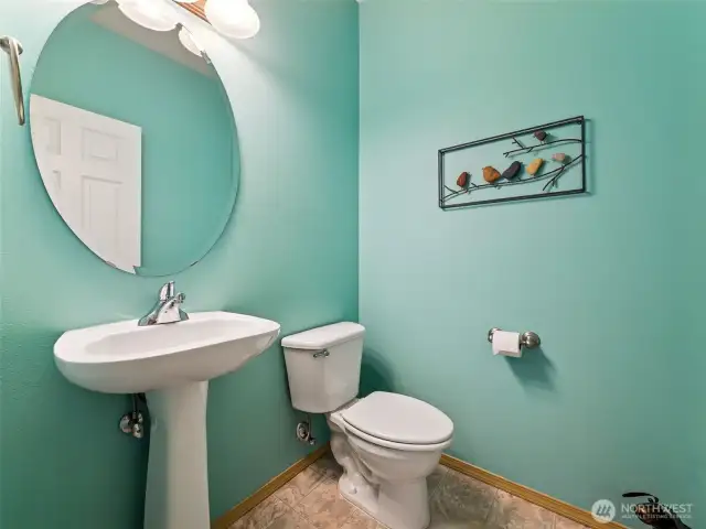 Main floor powder room (1/2 bath)