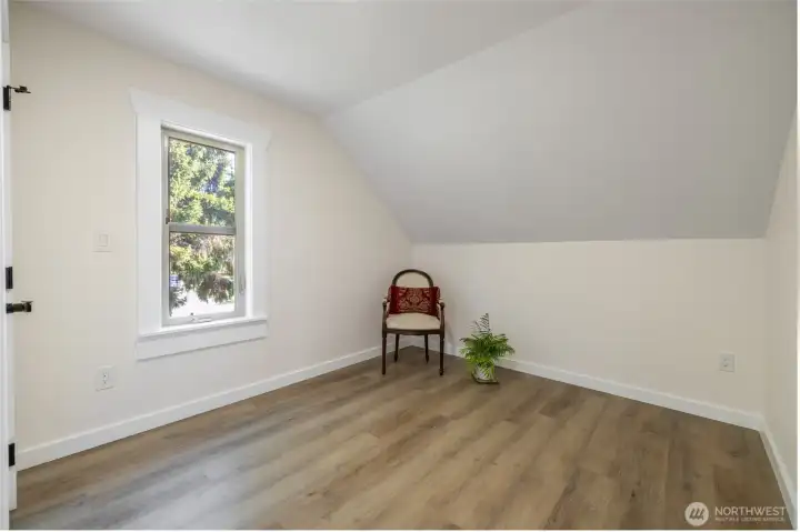 2 of 2 additional bedrooms