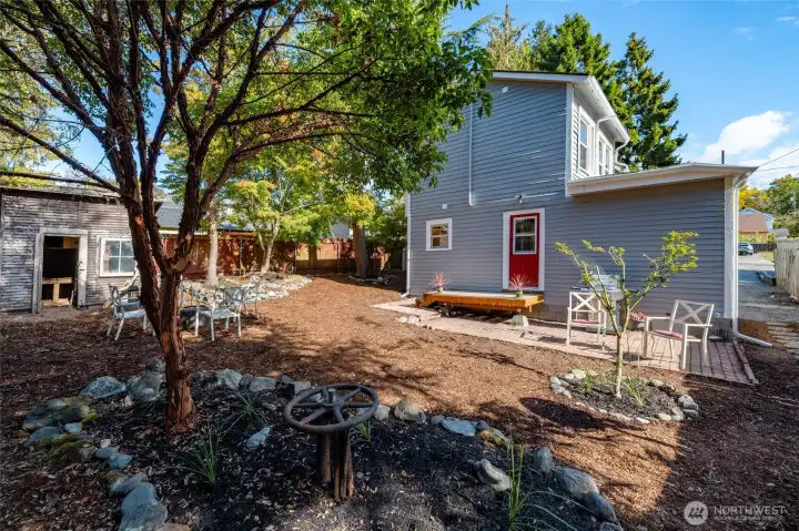 Back patio and deck.