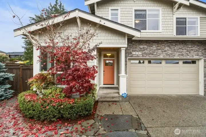 Super private end of cul-de-sac location