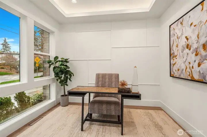 Designated den & dining room