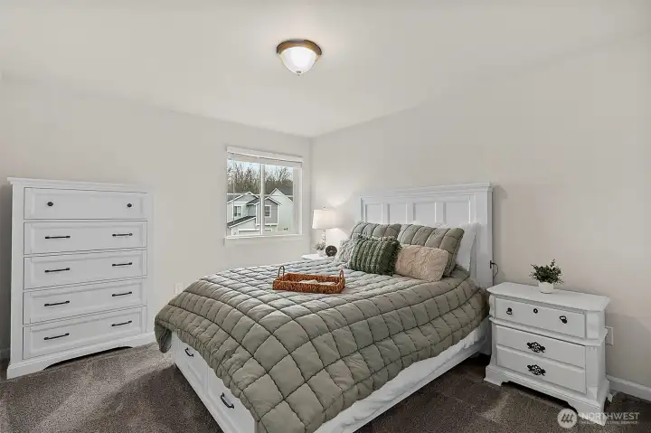 All appliances, including washer/dryer, stay.