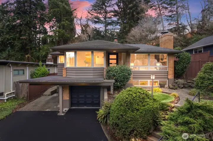 Welcome home!    Time to start 2026 meeting new friends, neighbors and enjoying your life!