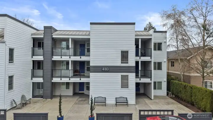 Stunning Downtown Kirkland location