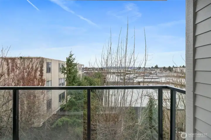 Lake Washington views from your porch.