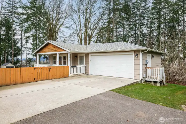House exterior and driveway.