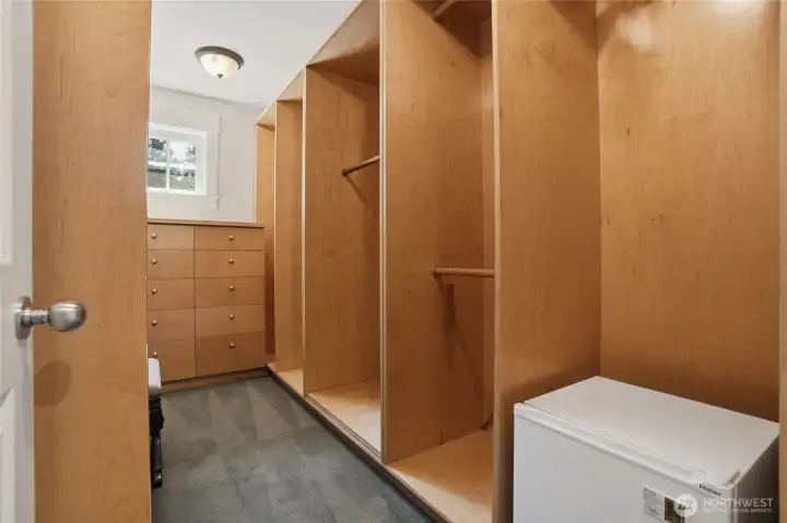 Spacious dressing closet off the primary bedroom.