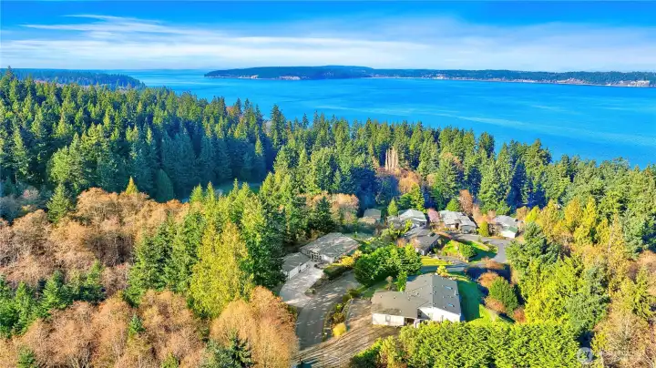 Gorgeous Saratoga Passage & mountain Views!