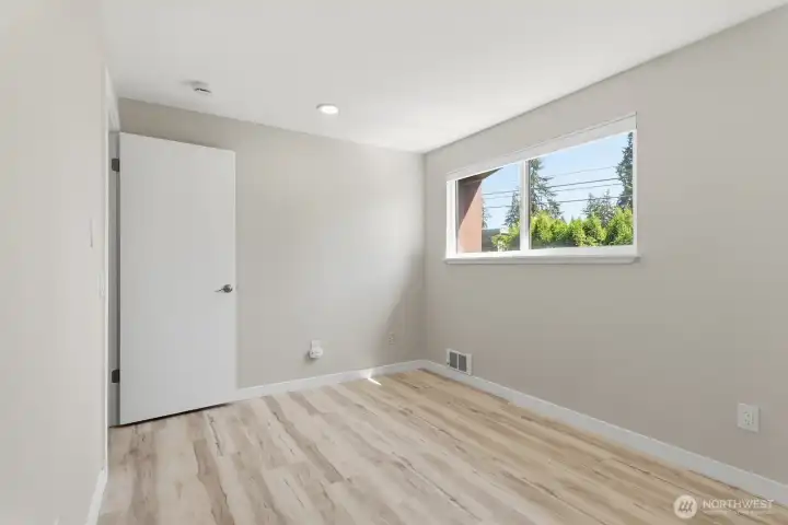 Upper guest bedroom.