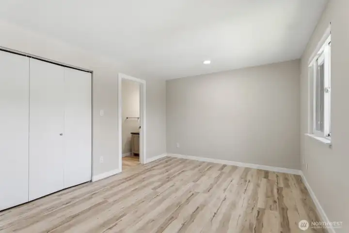 Upper primary bedroom has 2 large double closets, providing plenty of storage space.