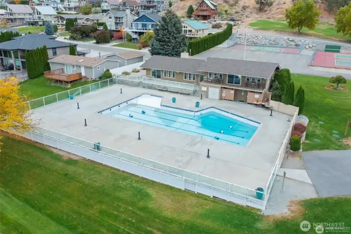 Enjoy resort-inspired living with access to the Sun Cove community pool, clubhouse, waterfront parks, tennis courts, and upgraded docks just steps from your lakefront retreat.