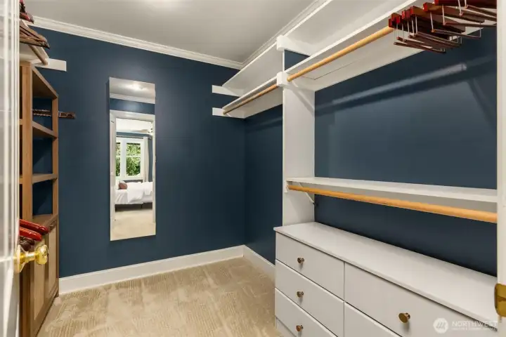 primary walk in closet