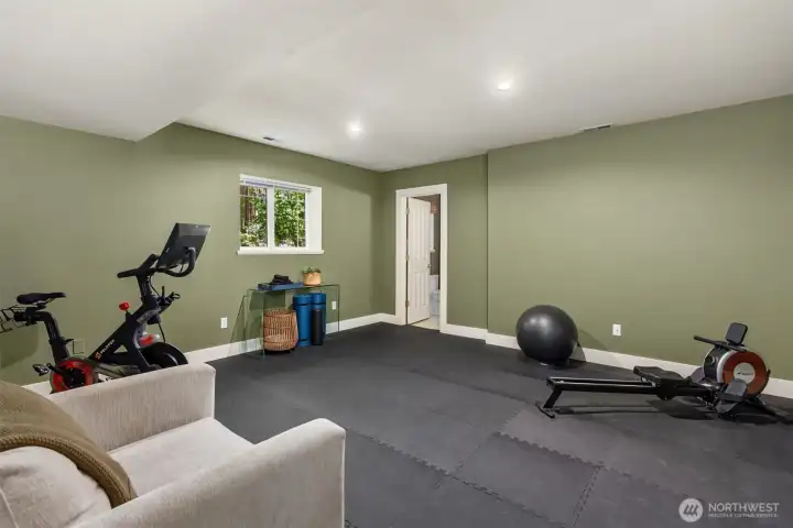 Flexible space with 3/4 bath