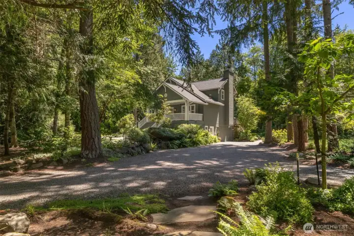The private, park like setting offers a sense of tranquility and seclusion from the moment you arrive.