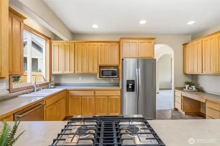 Cooking on Natural Gas, all Stainless Steel Appliances