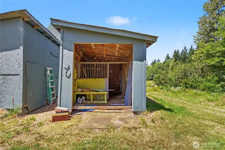 OUtbuilding 2