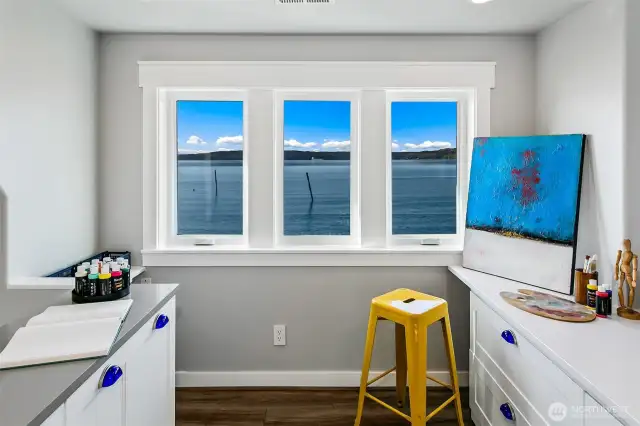 The Salish Sea becomes your muse in this intimate creative nook—where cloudlines guide the brush, tide rhythms shape the flow, and every window invites a new perspective.