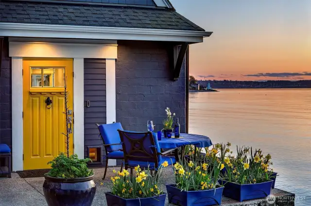 As twilight settles over Caledonia Cove and the iconic Browns Point Lighthouse begins its nightly watch, the yellow door closes softly behind you—leaving a memory steeped in salt air, sea glass, and the gentle rhythm of the tide.