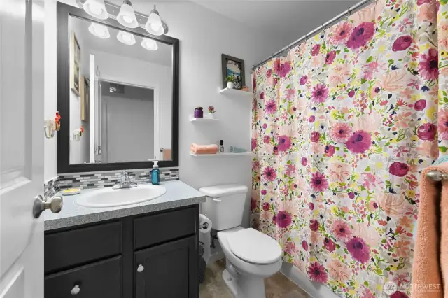 Full bath on upper level