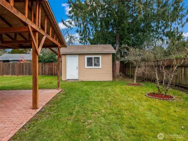 gazebo / shed