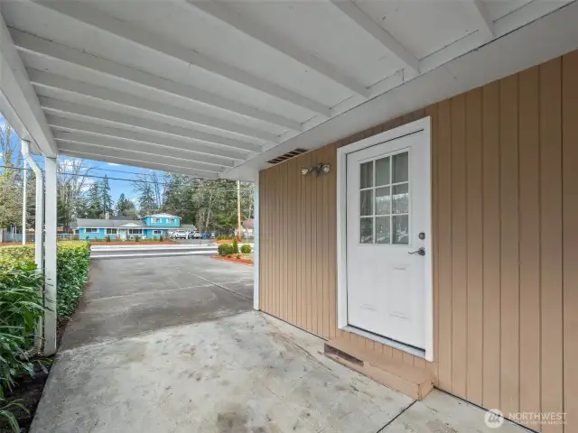 carport, entry into primary suite
