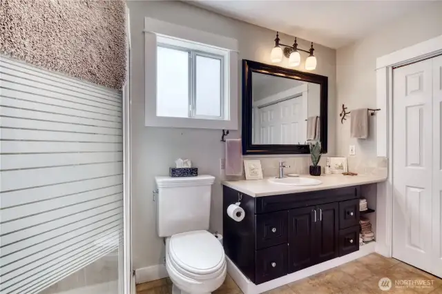 Updated bathroom with storage!