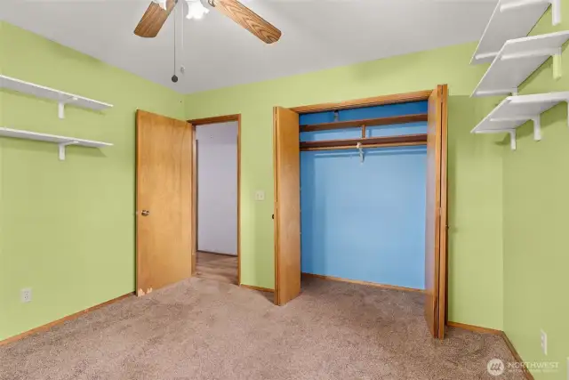 Bedroom with ceiling fan