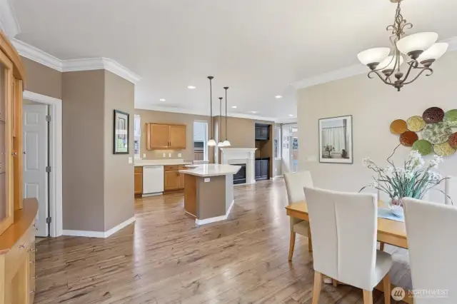This shot is a great angle standing near the entry with the hutch fitting perfectly in the cutout in the wall!