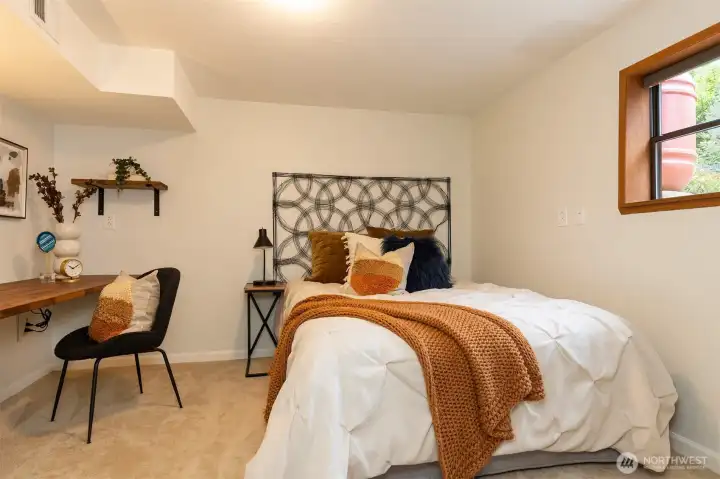 Downstairs bedroom.