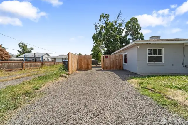 Driveway/Off street parking