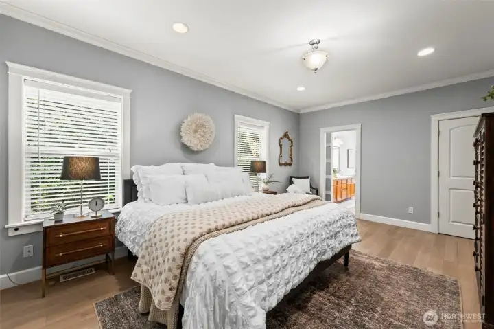 Main floor primary suite with spacious 5-piece bathroom