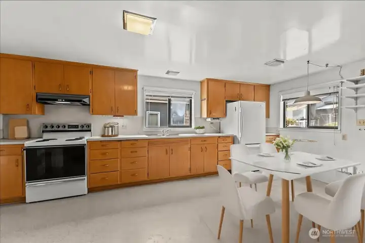 Kitchen virtually staged