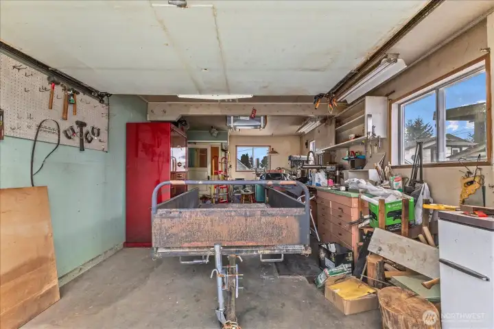 3 car garage