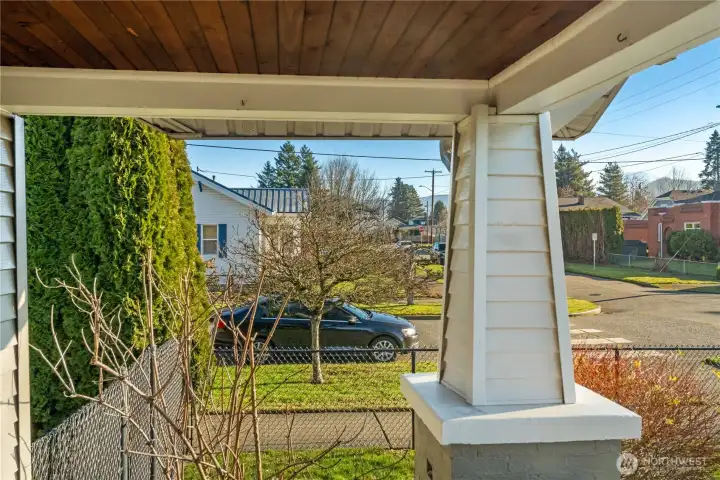 Peak-a-boo view of Mt Rainier to the left of Mt Baldy from the entry porch.