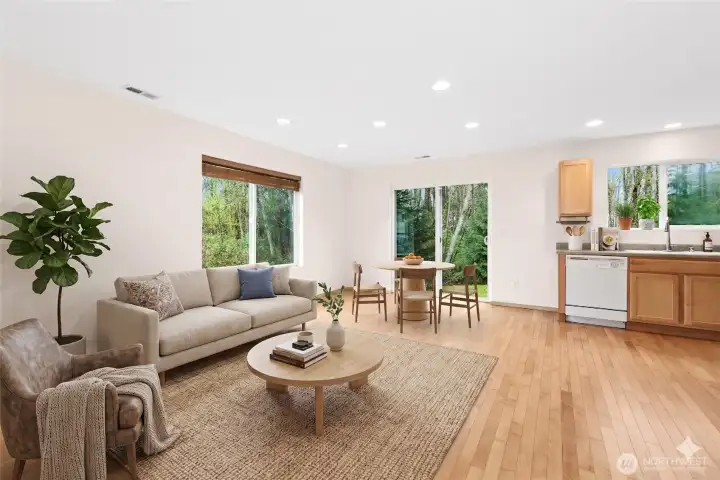 sitting area off kitchen, virtually stage