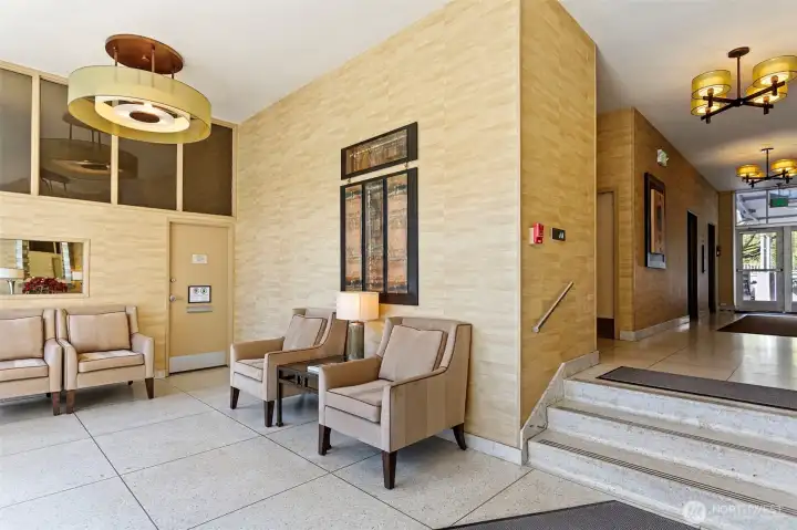 Meticulously maintained, this welcoming foyer is delightful. Walk through to the back and you can relax at the poolside!