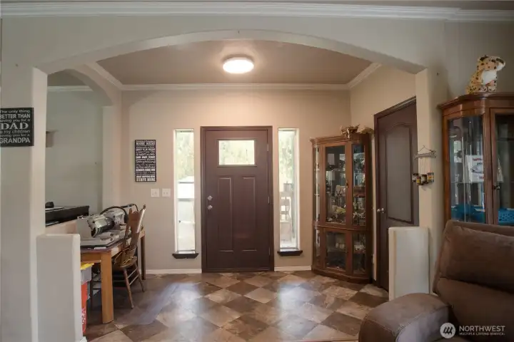 Entry way with coat closet