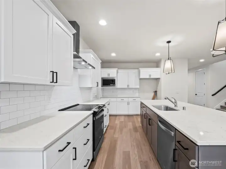 Photo of Similar Home and Floor Plan. Colors, Specs & Upgrades May Vary.