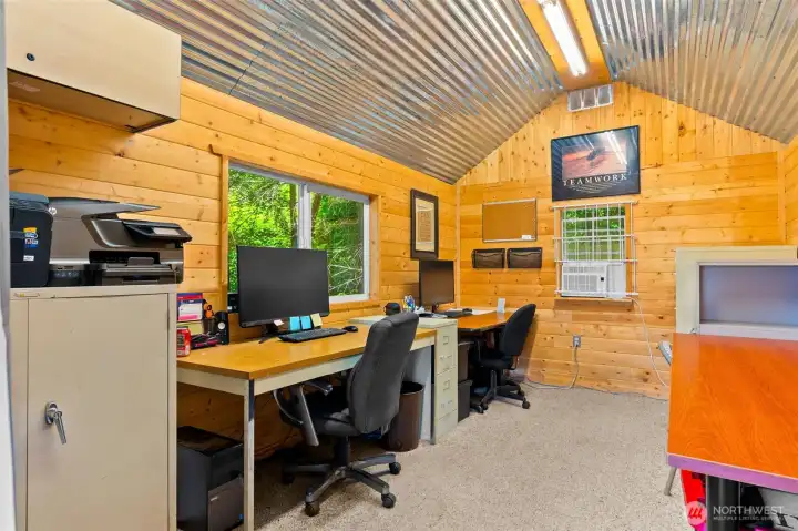 Detached office building