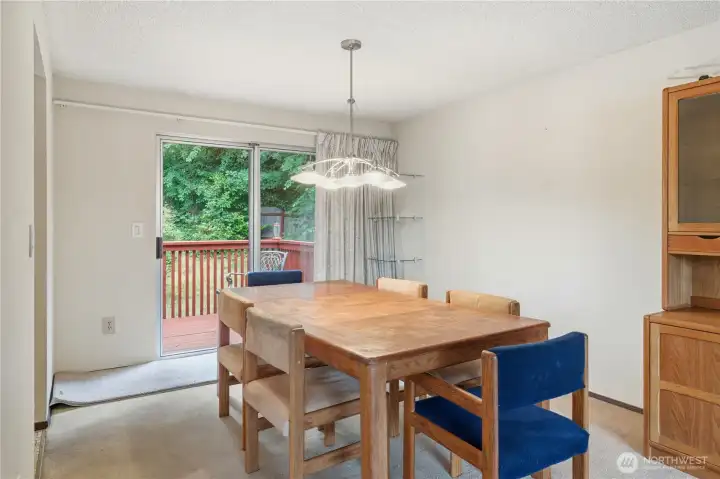 Nice wall space for a hutch and room for 6-8 at the table~